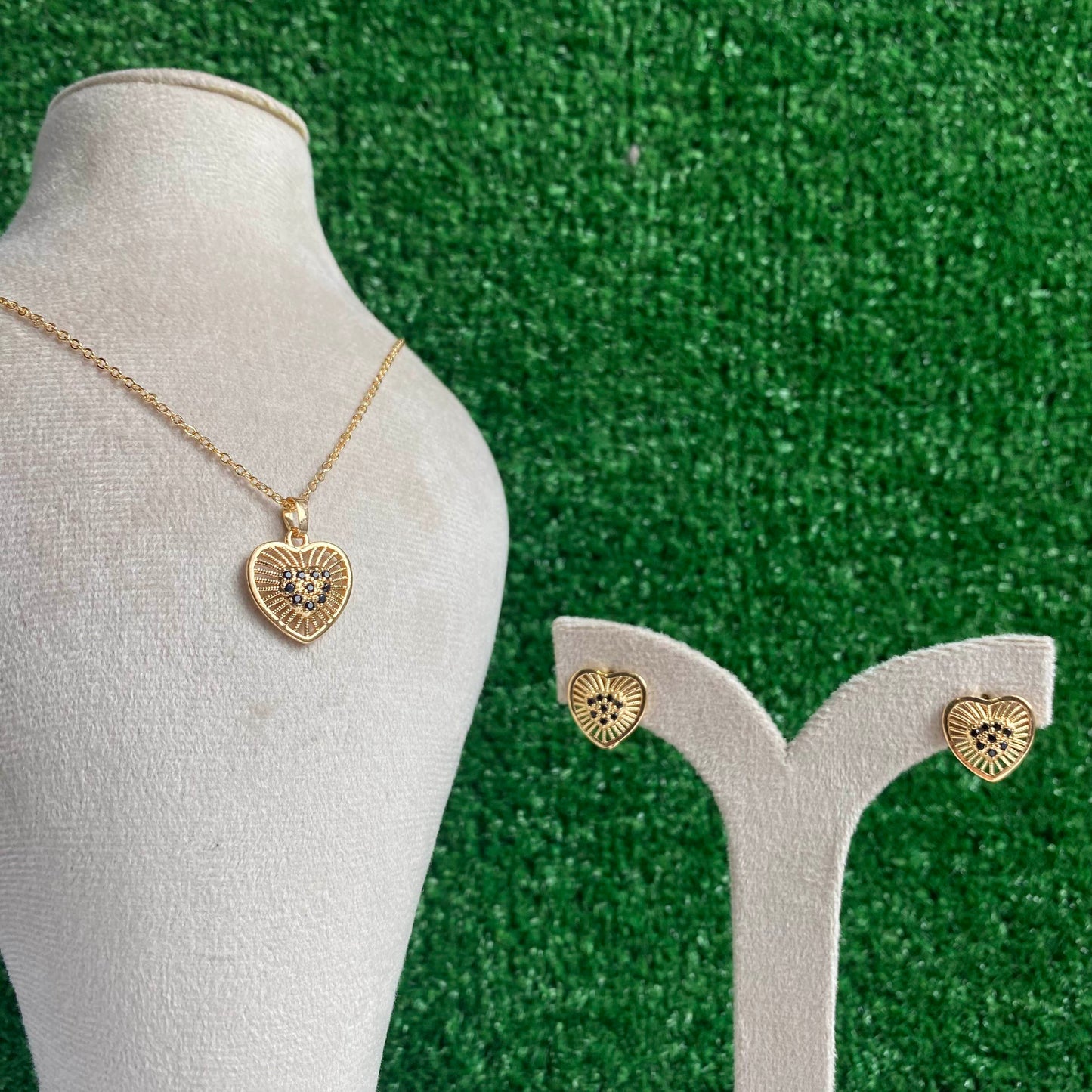 Heart Black Crystal Pendant Necklace And Earrings Set