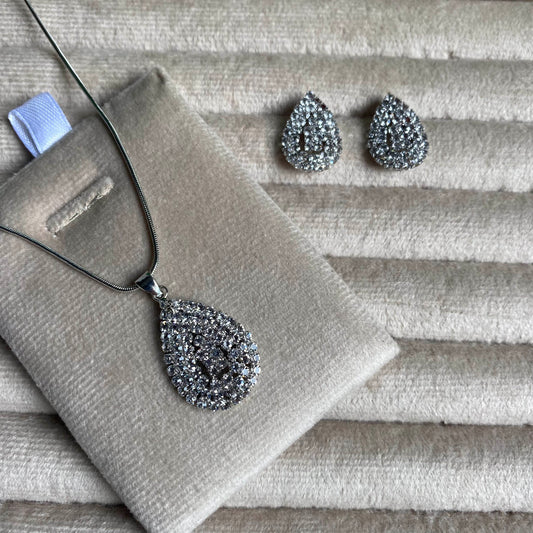 Elegant Silver Crystal Teardrop Necklace Earrings Set