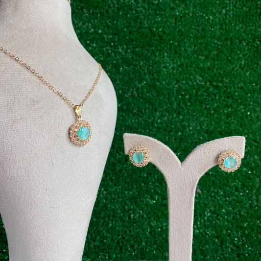 Luxury Turquoise Round Crystal Halo Pendant Necklace Set