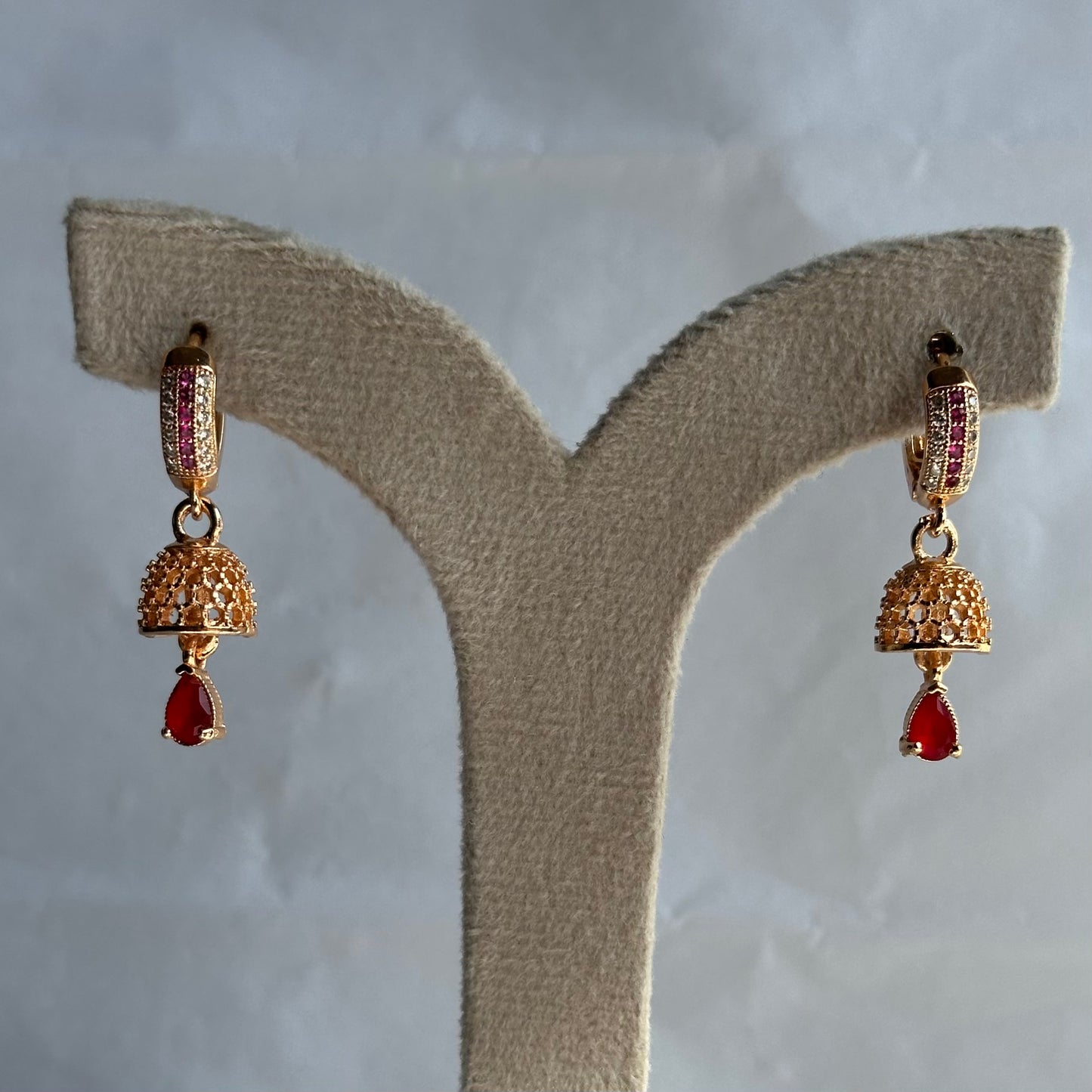 Elegant Rose Gold Black Stone Bali Jhumki